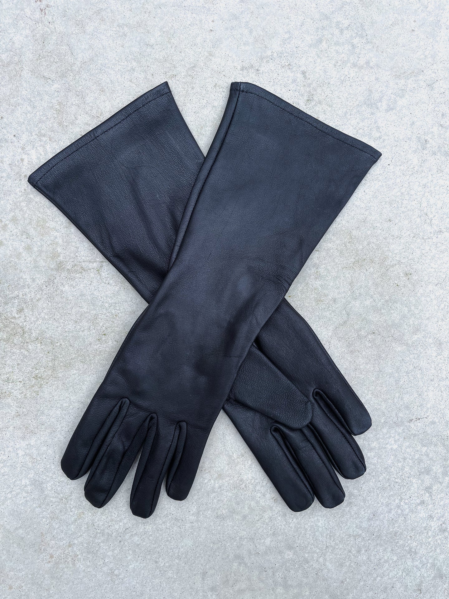 Super hero long gauntlet leather gloves